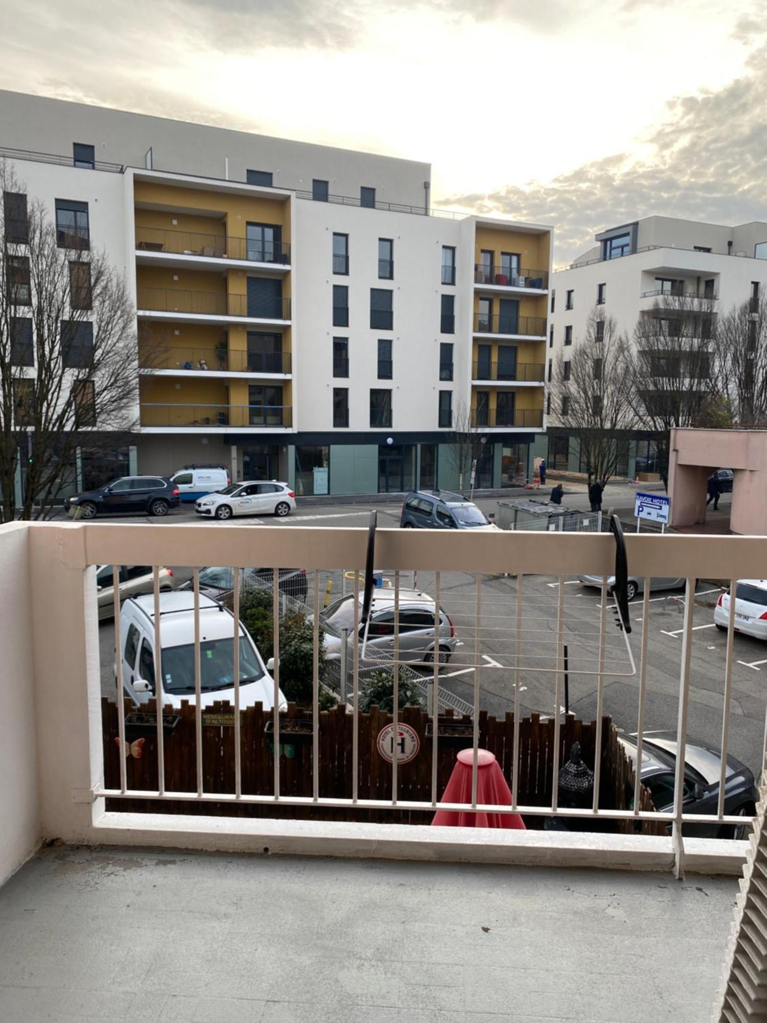 Studios & Chambres Aux Portes De Geneve Saint-Julien-en-Genevois Exterior photo